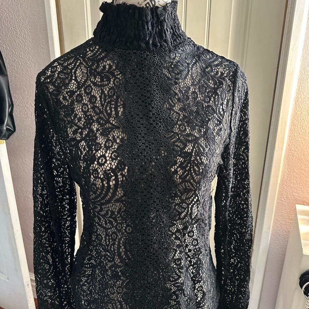 New York & co -NWT sheer black lace high neck blouse - size S